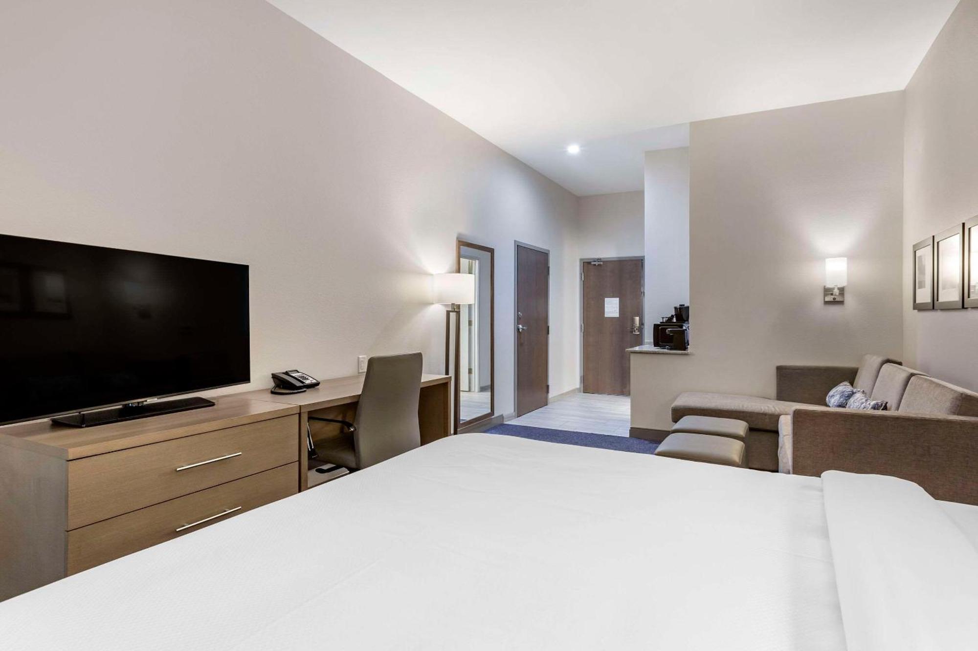 Comfort Suites Scottsdale Talking Stick Entertainment District Exterior photo